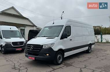 Грузовой фургон Mercedes-Benz Sprinter 2020 в 