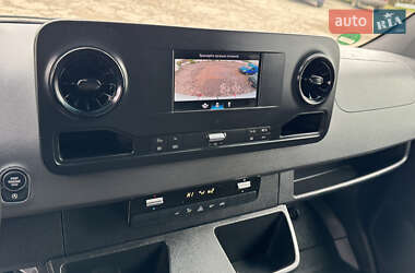 Грузовой фургон Mercedes-Benz Sprinter 2020 в 