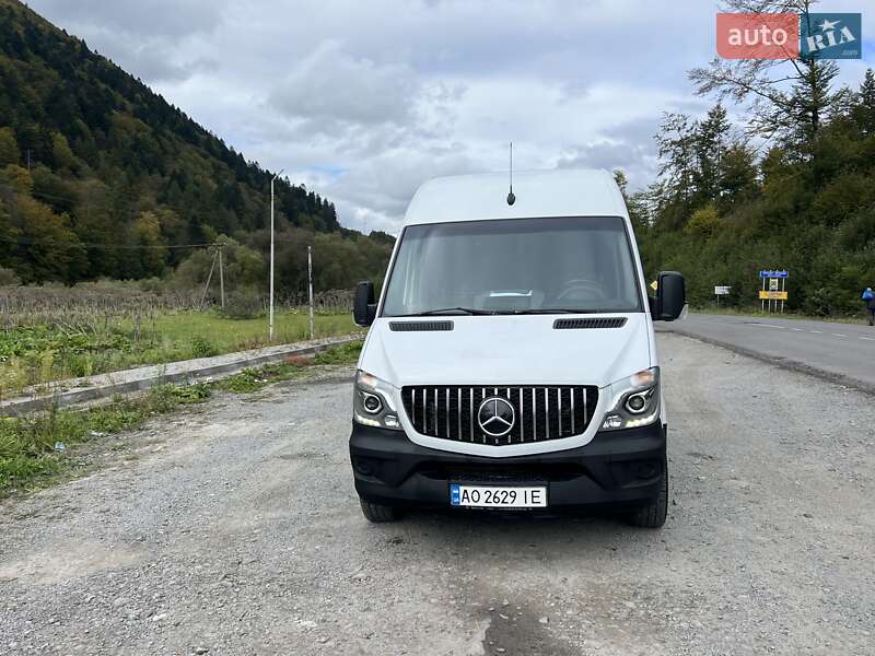 Мікроавтобус Mercedes-Benz Sprinter 2017 в Міжгір'ї