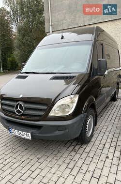 Грузовой фургон Mercedes-Benz Sprinter 2009 в 
