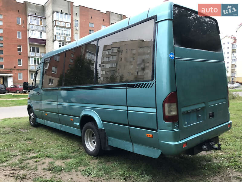 Туристический / Междугородний автобус Mercedes-Benz Sprinter 2003 в 