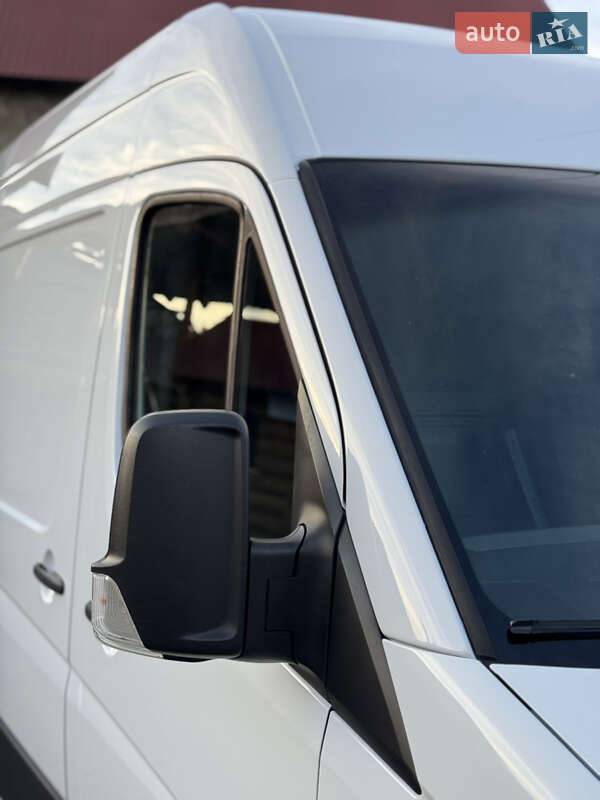 Вантажний фургон Mercedes-Benz Sprinter 2015 в Іршаві