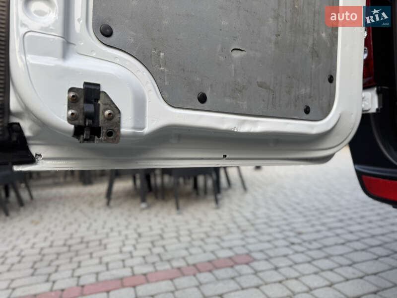 Вантажний фургон Mercedes-Benz Sprinter 2015 в Іршаві