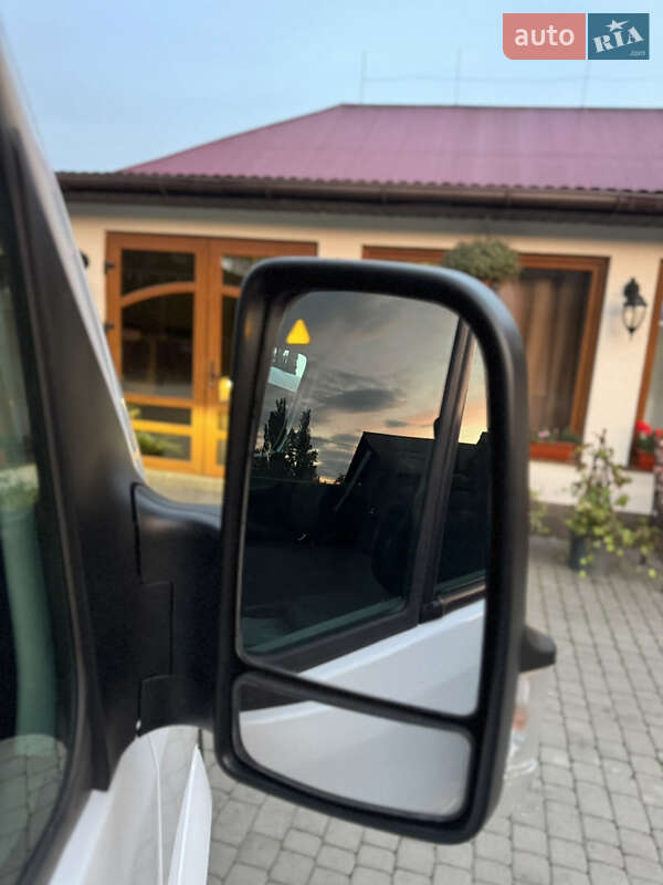 Вантажний фургон Mercedes-Benz Sprinter 2015 в Іршаві