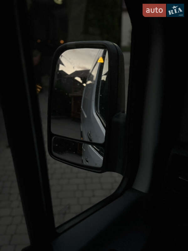 Вантажний фургон Mercedes-Benz Sprinter 2015 в Іршаві