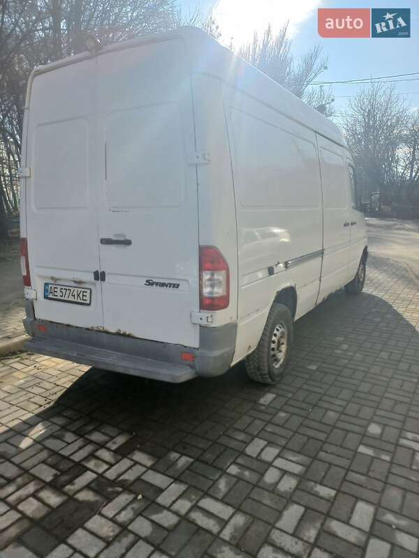 Грузовой фургон Mercedes-Benz Sprinter 2004 в Черновцах