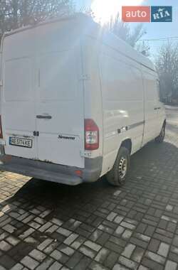 Грузовой фургон Mercedes-Benz Sprinter 2004 в 