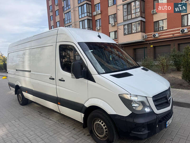 Вантажний фургон Mercedes-Benz Sprinter 2017 в Дніпрі