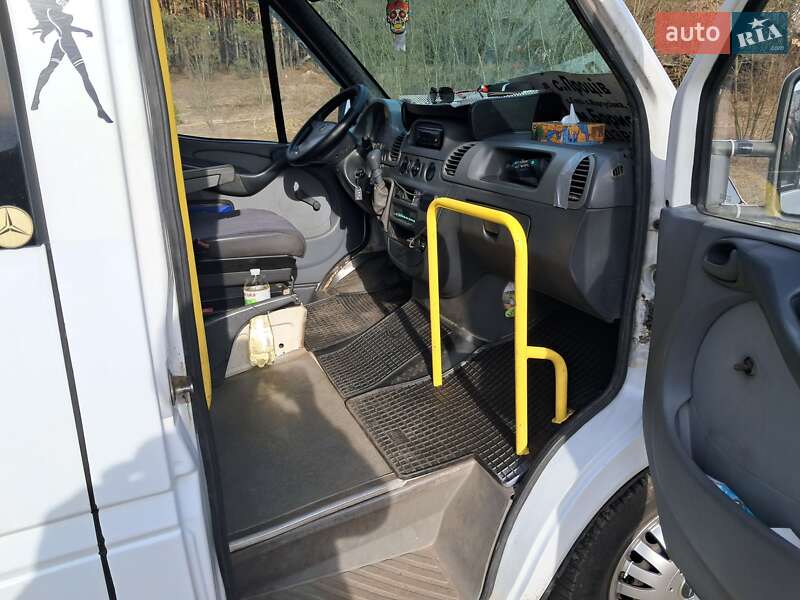 Приміський автобус Mercedes-Benz Sprinter 2001 в Борисполі