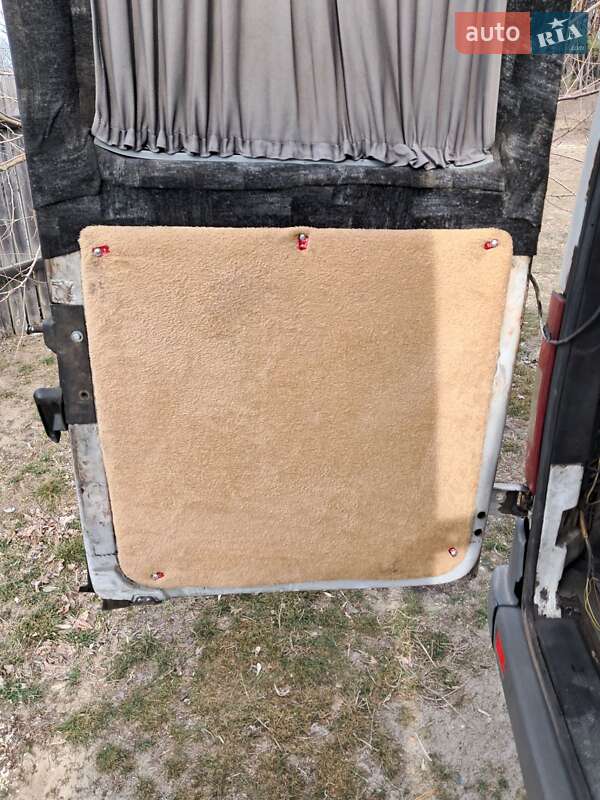 Приміський автобус Mercedes-Benz Sprinter 2001 в Борисполі