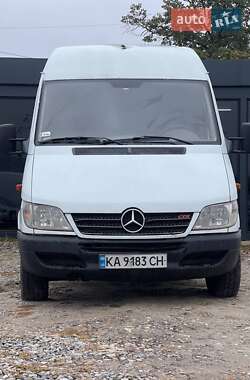 Грузовой фургон Mercedes-Benz Sprinter 2005 в  фото 2 Грузовой фургон Mercedes-Benz Sprinter 2005 в