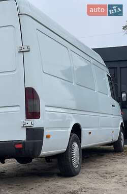 Грузовой фургон Mercedes-Benz Sprinter 2005 в  фото 6 Грузовой фургон Mercedes-Benz Sprinter 2005 в