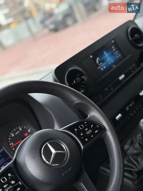 Грузовой фургон Mercedes-Benz Sprinter 2022 в Ровно