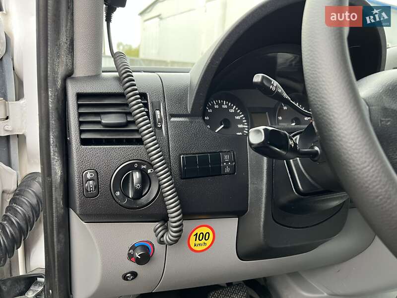 Туристический / Междугородний автобус Mercedes-Benz Sprinter 2012 в Хотине