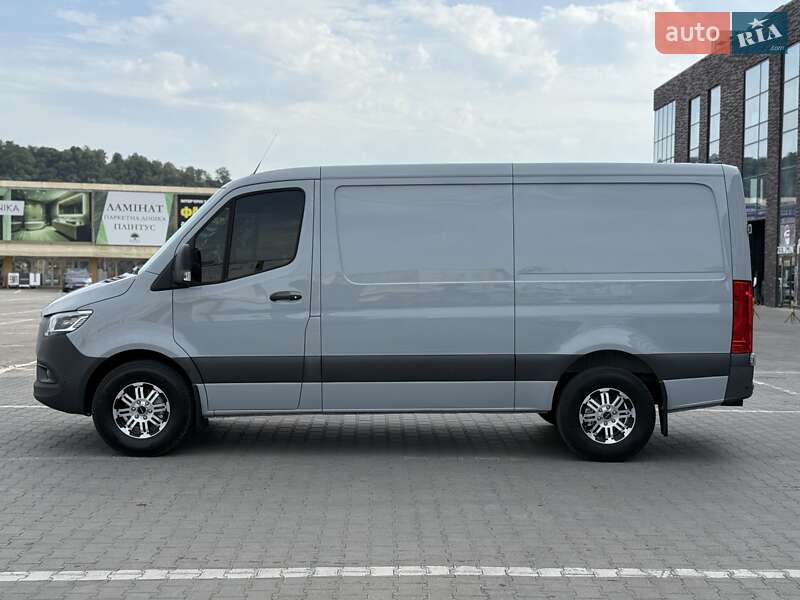 Вантажний фургон Mercedes-Benz Sprinter 2021 в Чернівцях