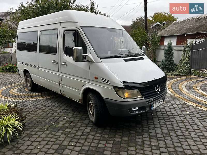 Микроавтобус грузовой (до 3,5т) Mercedes-Benz Sprinter 2001 в Коломые