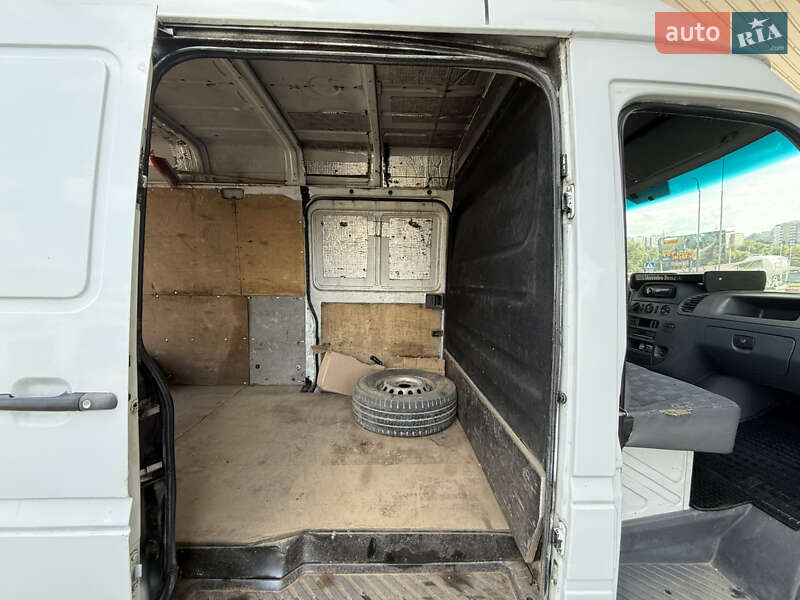 Грузовой фургон Mercedes-Benz Sprinter 2004 в Хмельницком
