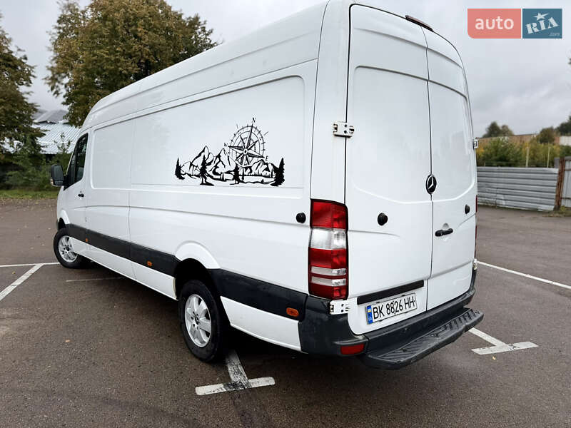 Грузовой фургон Mercedes-Benz Sprinter 2011 в Ровно