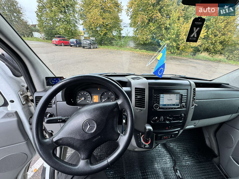 Грузовой фургон Mercedes-Benz Sprinter 2011 в Ровно