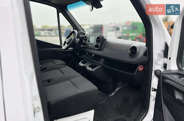 Вантажний фургон Mercedes-Benz Sprinter 2021 в 