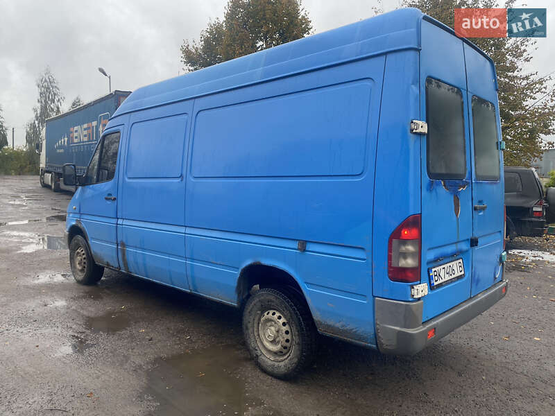 Грузопассажирский фургон Mercedes-Benz Sprinter 2005 в Костополе