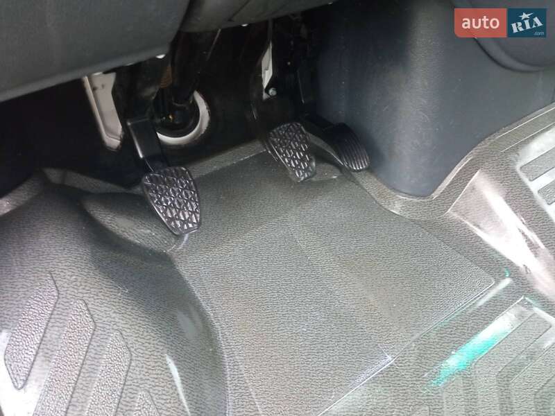 Вантажний фургон Mercedes-Benz Sprinter 2006 в Луцьку