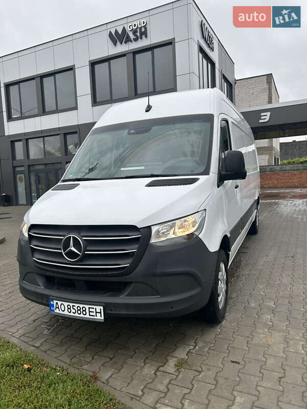 Грузовой фургон Mercedes-Benz Sprinter 2020 в 