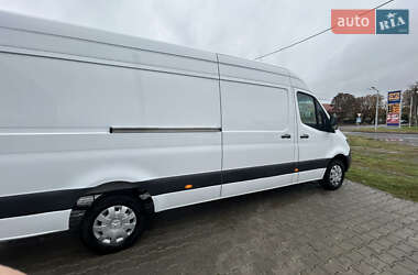 Грузовой фургон Mercedes-Benz Sprinter 2020 в 
