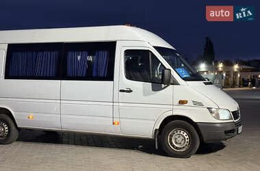 Грузопассажирский фургон Mercedes-Benz Sprinter 2005 в Звягеле