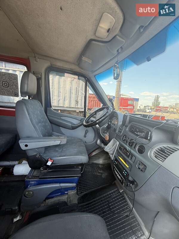 Эвакуатор Mercedes-Benz Sprinter 2003 в Одессе