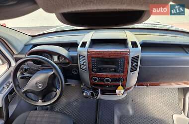 Грузовой фургон Mercedes-Benz Sprinter 2015 в 
