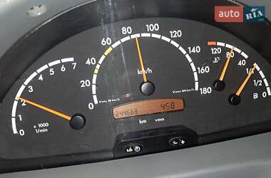 Грузопассажирский фургон Mercedes-Benz Sprinter 2004 в  фото 19 Грузопассажирский фургон Mercedes-Benz Sprinter 2004 в