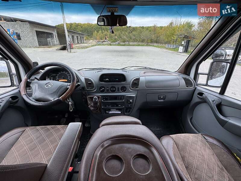 Микроавтобус Mercedes-Benz Sprinter 2005 в Калуше