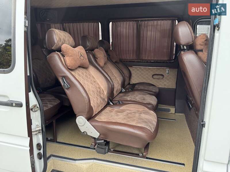 Микроавтобус Mercedes-Benz Sprinter 2005 в Калуше