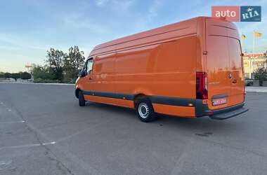 Грузовой фургон Mercedes-Benz Sprinter 2021 в 