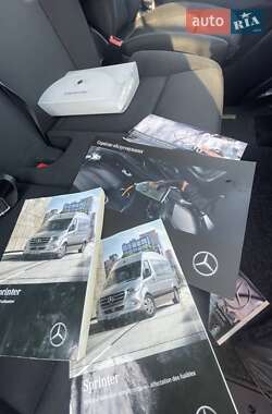 Грузовой фургон Mercedes-Benz Sprinter 2021 в 