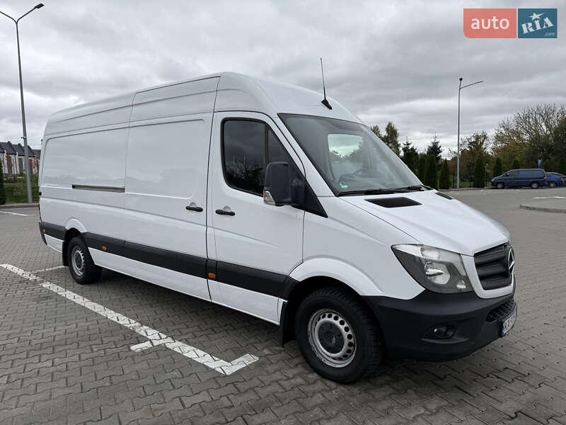 Грузовой фургон Mercedes-Benz Sprinter 2018 в 