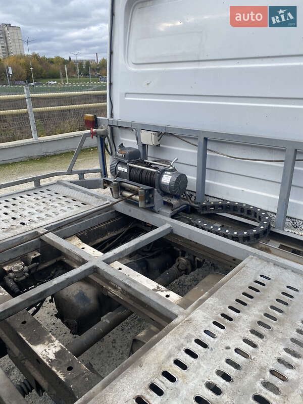 Эвакуатор Mercedes-Benz Sprinter 2004 в Харькове