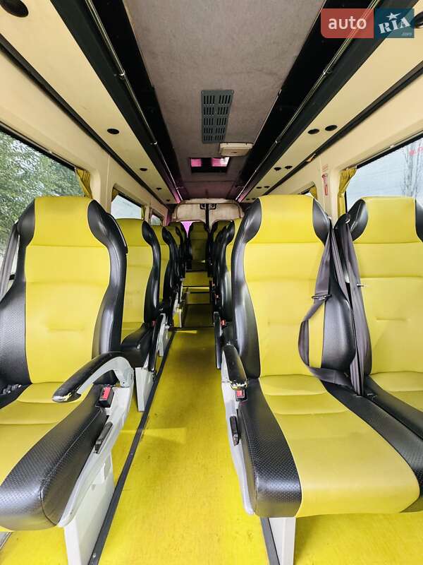 Туристический / Междугородний автобус Mercedes-Benz Sprinter 2011 в Днепре