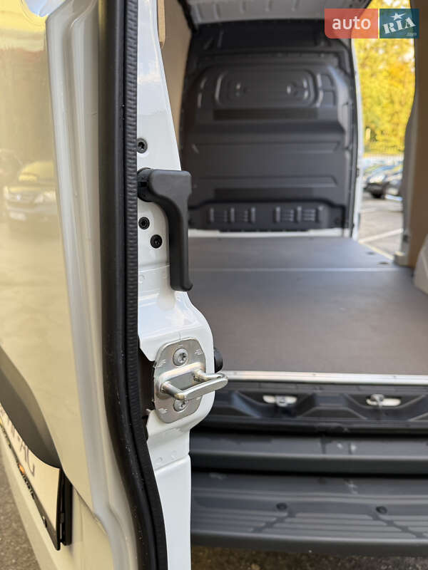 Грузовой фургон Mercedes-Benz Sprinter 2024 в Киеве фото 41 Грузовой фургон Mercedes-Benz Sprinter 2024 в Киеве