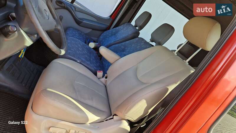 Вантажопасажирський фургон Mercedes-Benz Sprinter 2005 в Івано-Франківську