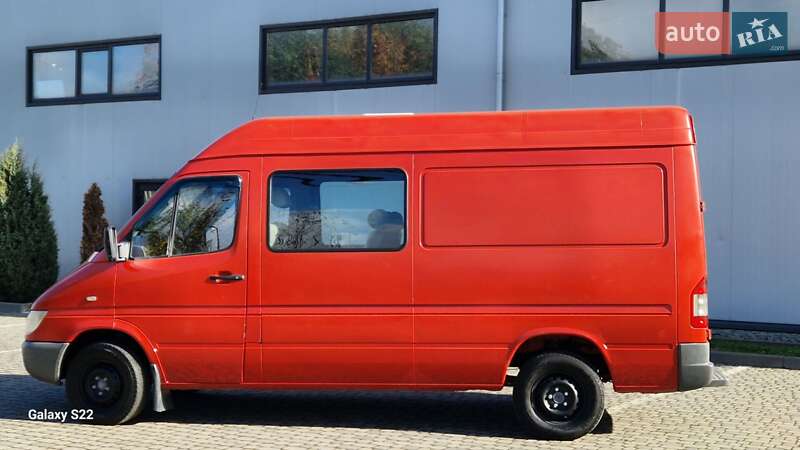 Вантажопасажирський фургон Mercedes-Benz Sprinter 2005 в Івано-Франківську