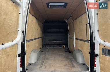 Грузовой фургон Mercedes-Benz Sprinter 2016 в 