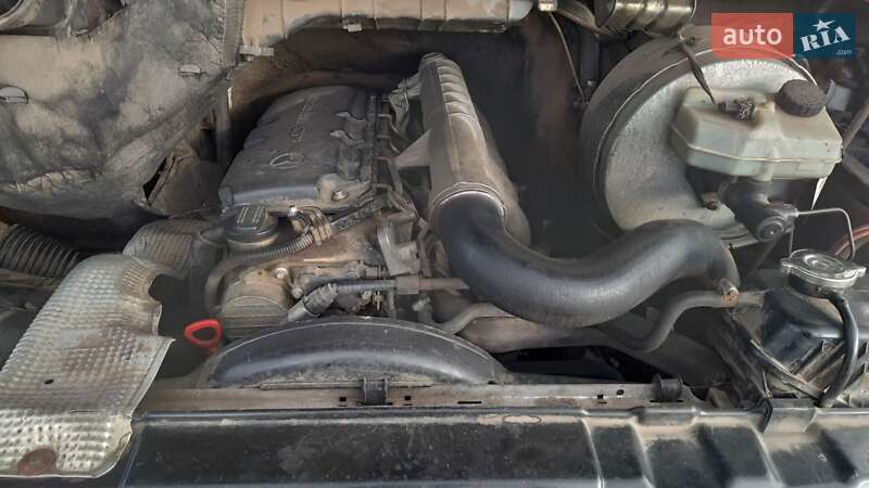 Тентований Mercedes-Benz Sprinter 2001 в Монастирищеві