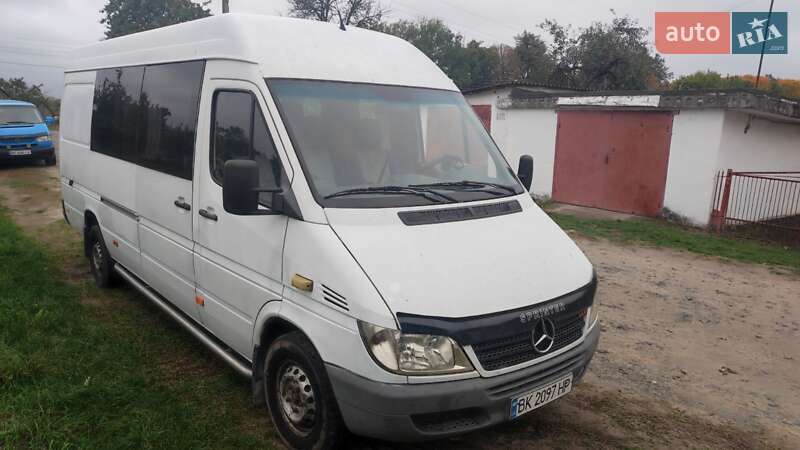 Микроавтобус Mercedes-Benz Sprinter 2006 в Вараше фото 7 Микроавтобус Mercedes-Benz Sprinter 2006 в Вараше