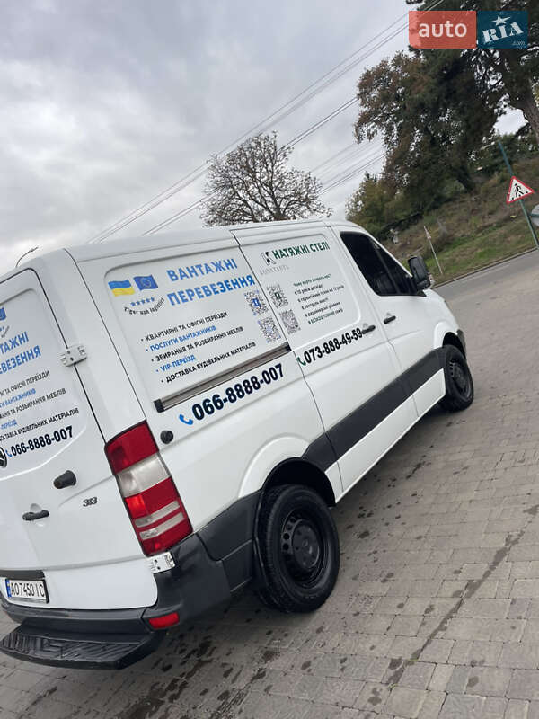 Вантажний фургон Mercedes-Benz Sprinter 2013 в Ужгороді