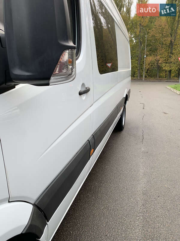 Грузопассажирский фургон Mercedes-Benz Sprinter 2015 в Виннице