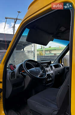 Грузопассажирский фургон Mercedes-Benz Sprinter 2004 в  фото 13 Грузопассажирский фургон Mercedes-Benz Sprinter 2004 в