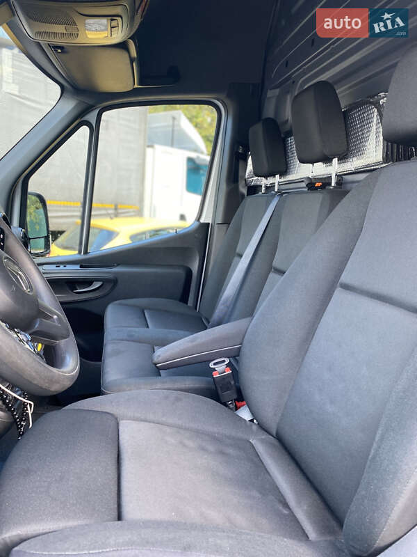 Грузовой фургон Mercedes-Benz Sprinter 2021 в Киеве