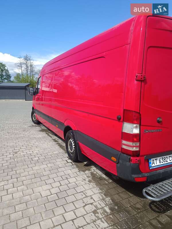 Грузовой фургон Mercedes-Benz Sprinter 2013 в Ивано-Франковске